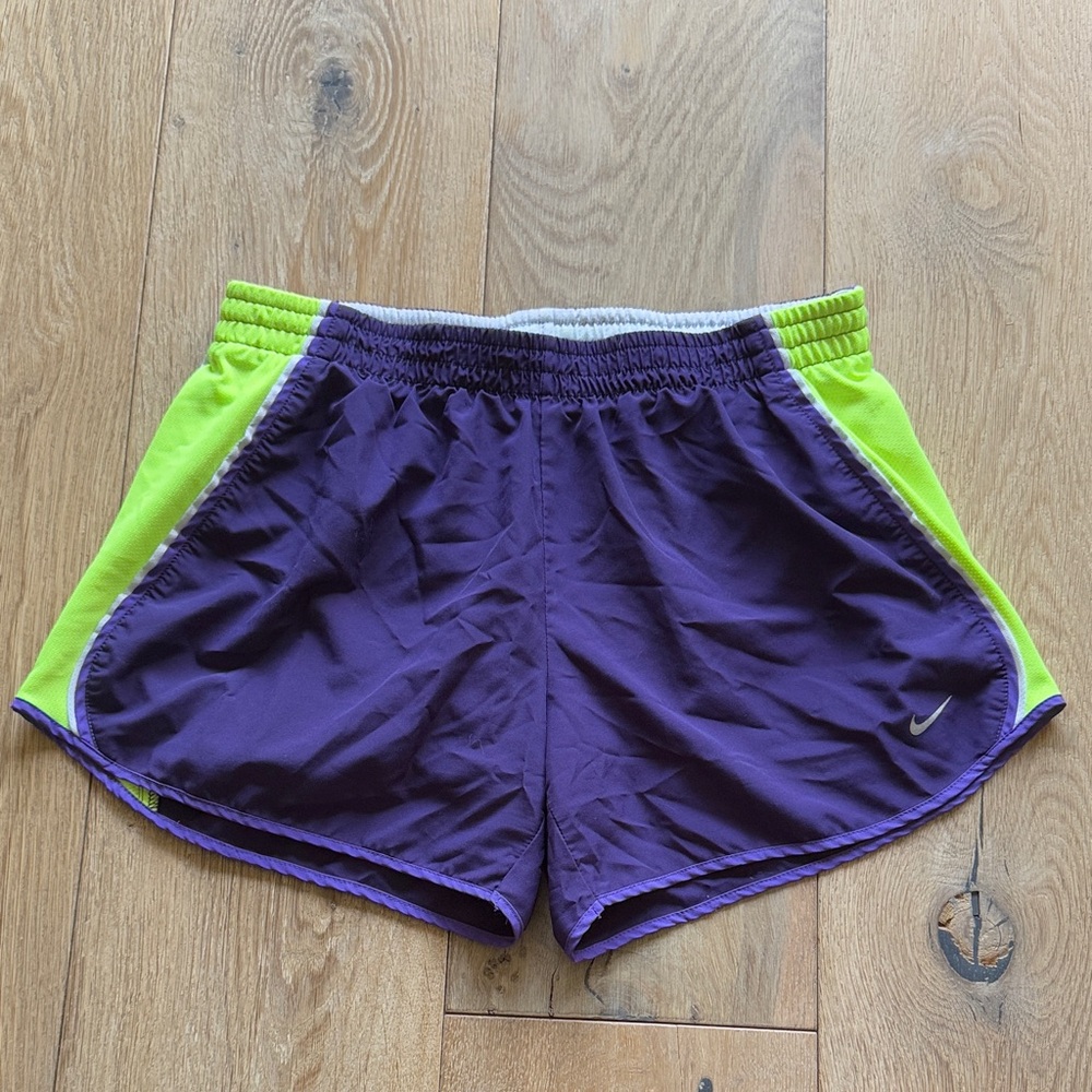 Nike Dri-Fit Tempo Lined Shorts Purple | Women's Medium